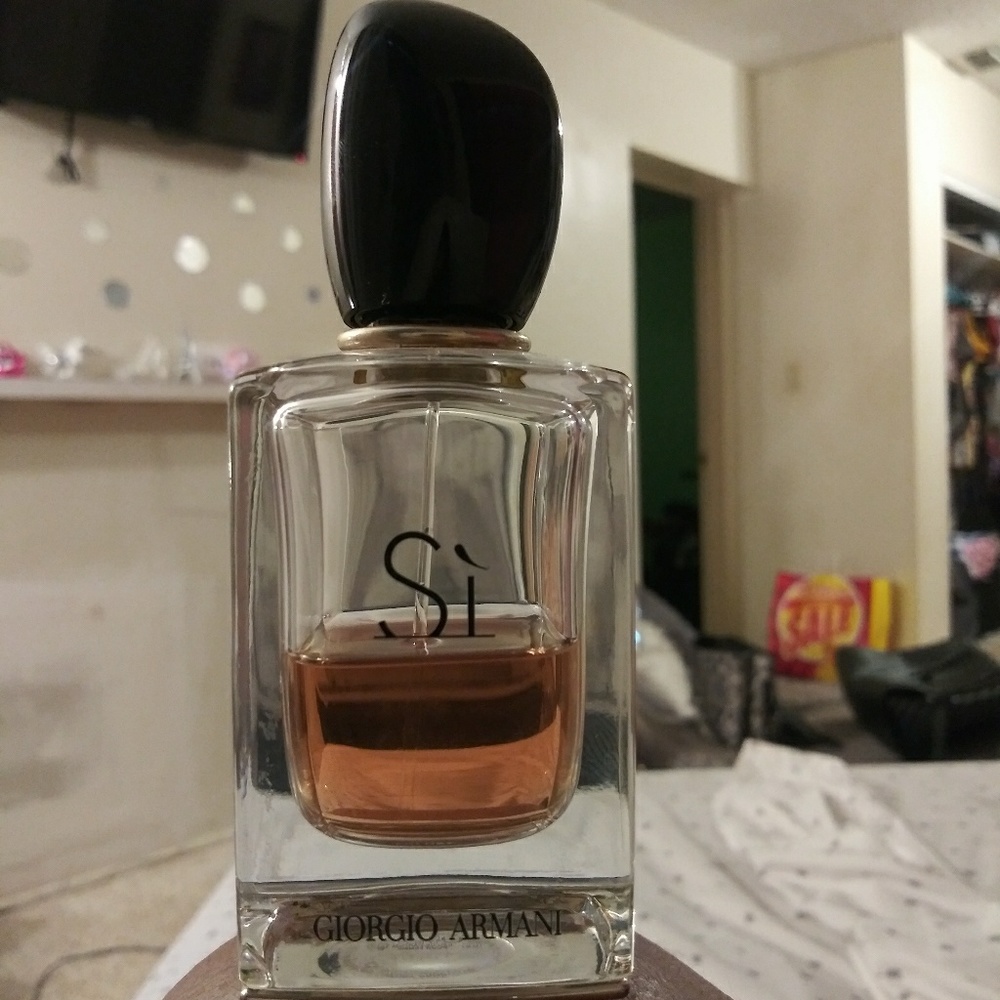 Si by armani